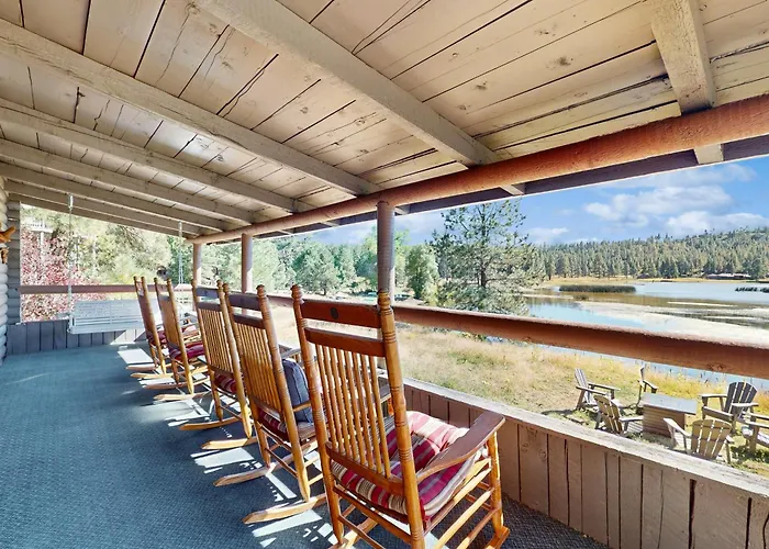 Whispering Pines Lakehouse *