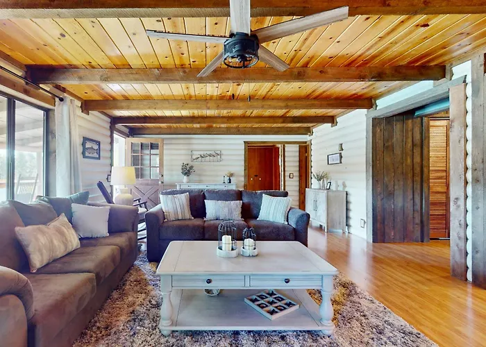Whispering Pines Lakehouse Dom wakacyjny *